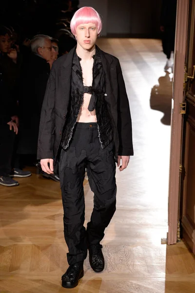 Look 27